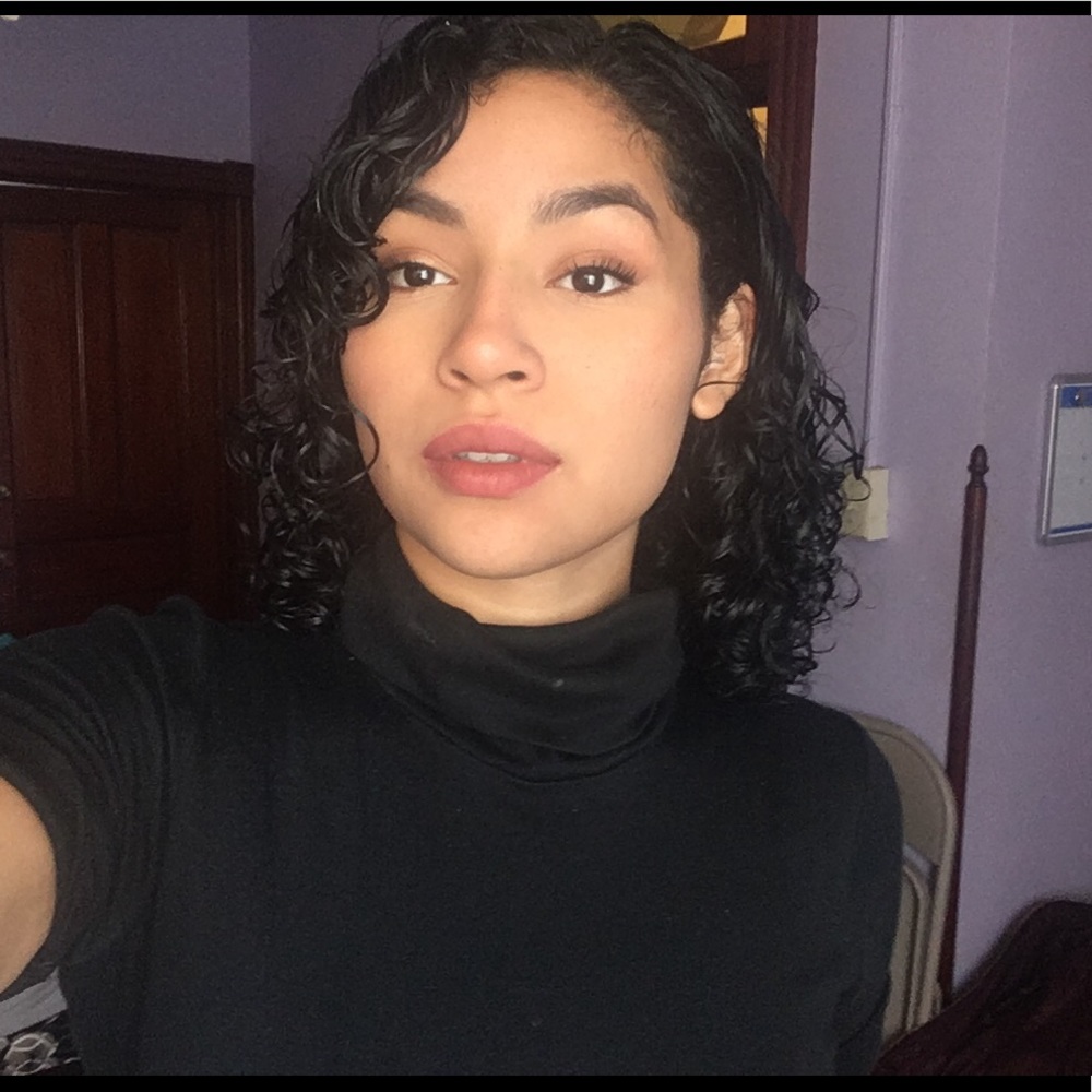 Meet your Posher, Isabel